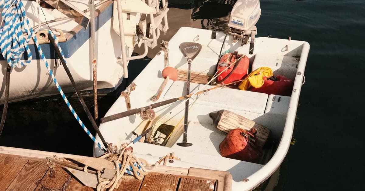 Yakıt ve Su Bulma: Türkiye Koylarında Tedarik Rehberi