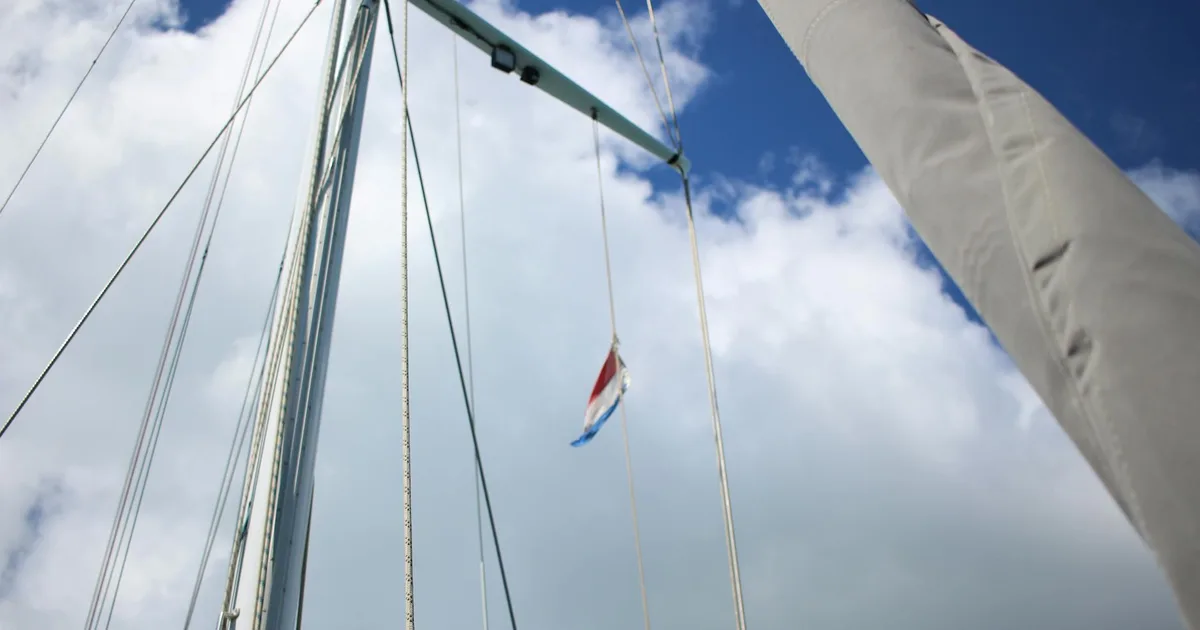 Yat Tescili ve Bayrak Devleti Seçimi: Kapsamlı Hukuki Rehber